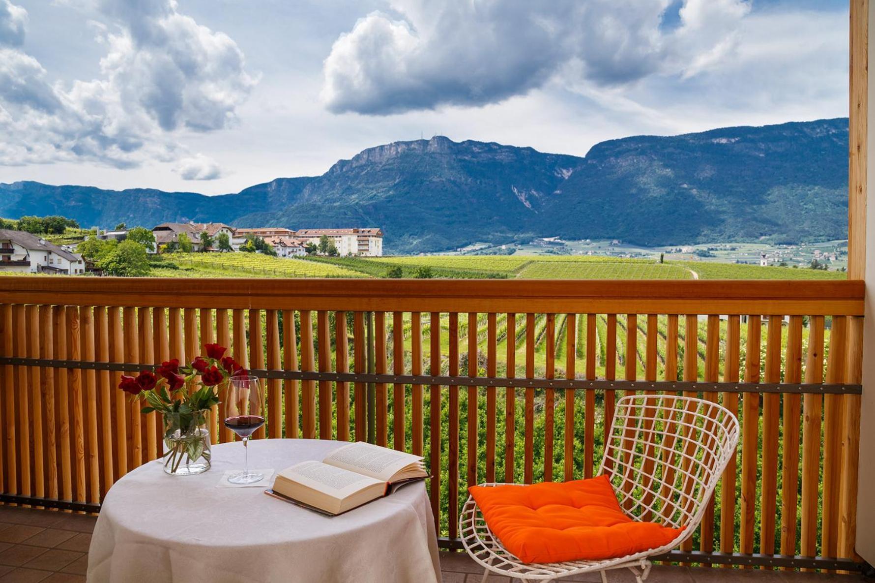 Hotel Girlanerhof Appiano Sulla Strada Del Vino Quarto foto